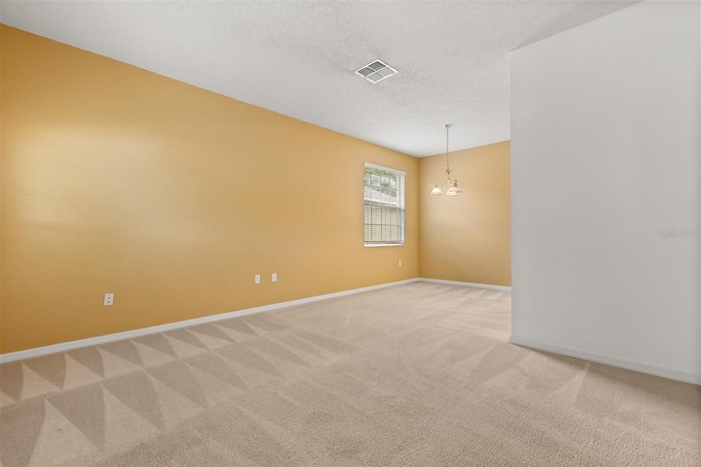 For Rent: $2,800 (4 beds, 2 baths, 1865 Square Feet)
