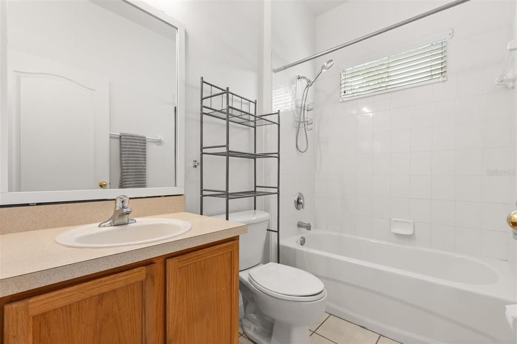 For Rent: $2,800 (4 beds, 2 baths, 1865 Square Feet)