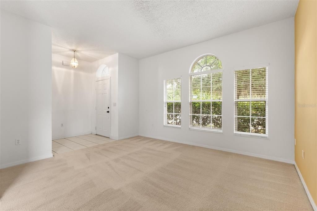 For Rent: $2,800 (4 beds, 2 baths, 1865 Square Feet)