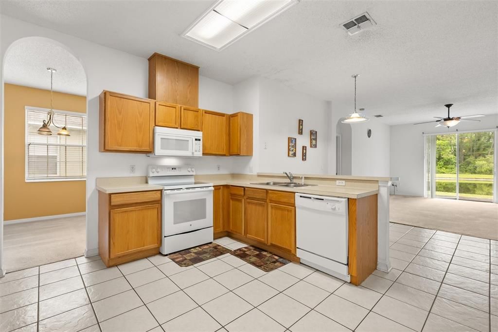 For Rent: $2,800 (4 beds, 2 baths, 1865 Square Feet)