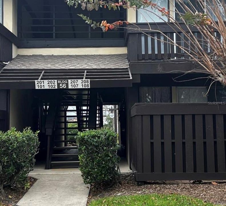 For Rent: $1,700 (2 beds, 2 baths, 986 Square Feet)