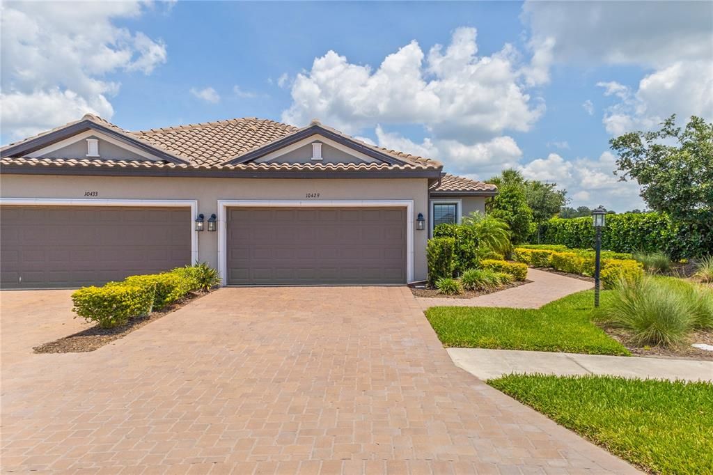 For Sale: $450,000 (2 beds, 2 baths, 1530 Square Feet)