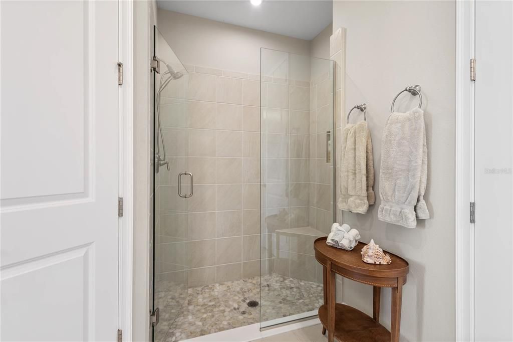 For Sale: $450,000 (2 beds, 2 baths, 1530 Square Feet)