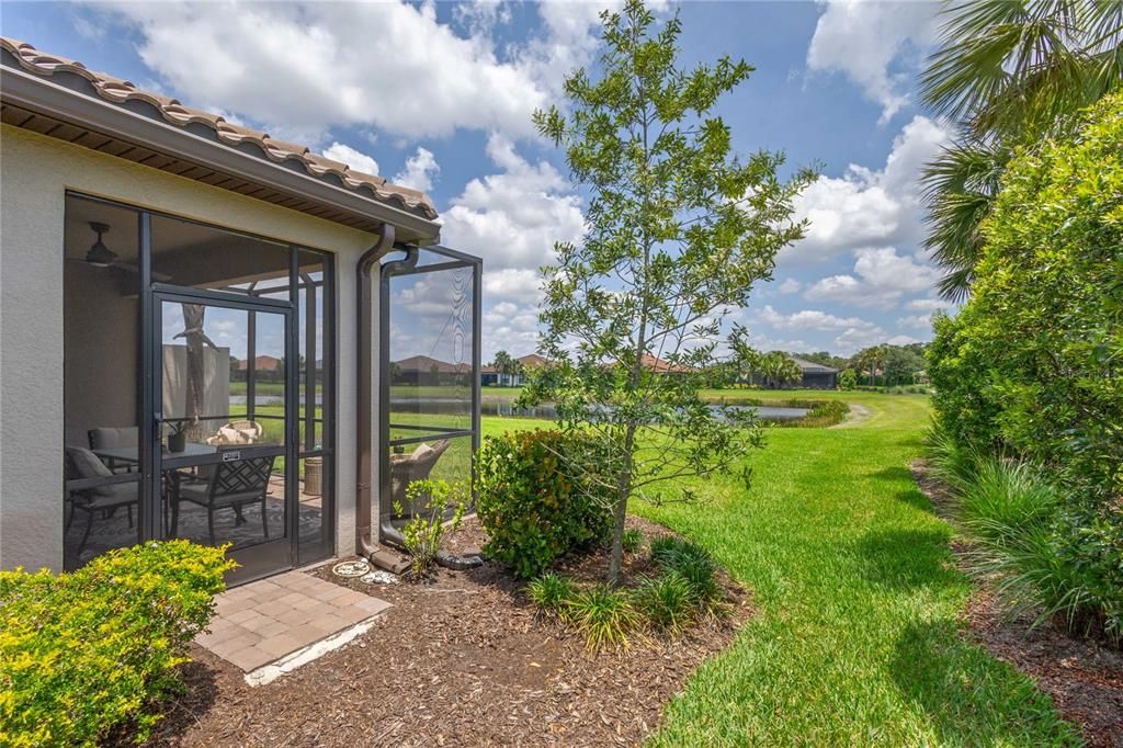 For Sale: $450,000 (2 beds, 2 baths, 1530 Square Feet)