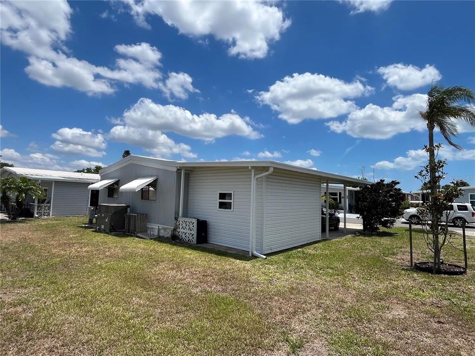 For Sale: $115,000 (2 beds, 2 baths, 864 Square Feet)