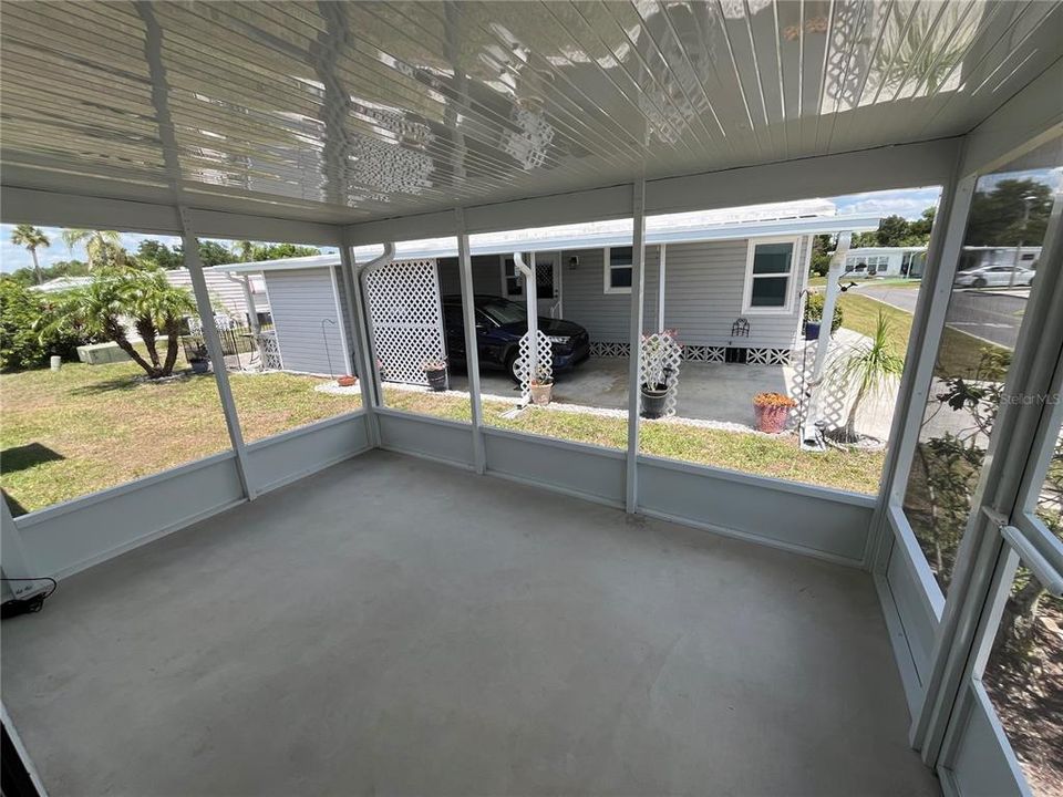For Sale: $115,000 (2 beds, 2 baths, 864 Square Feet)