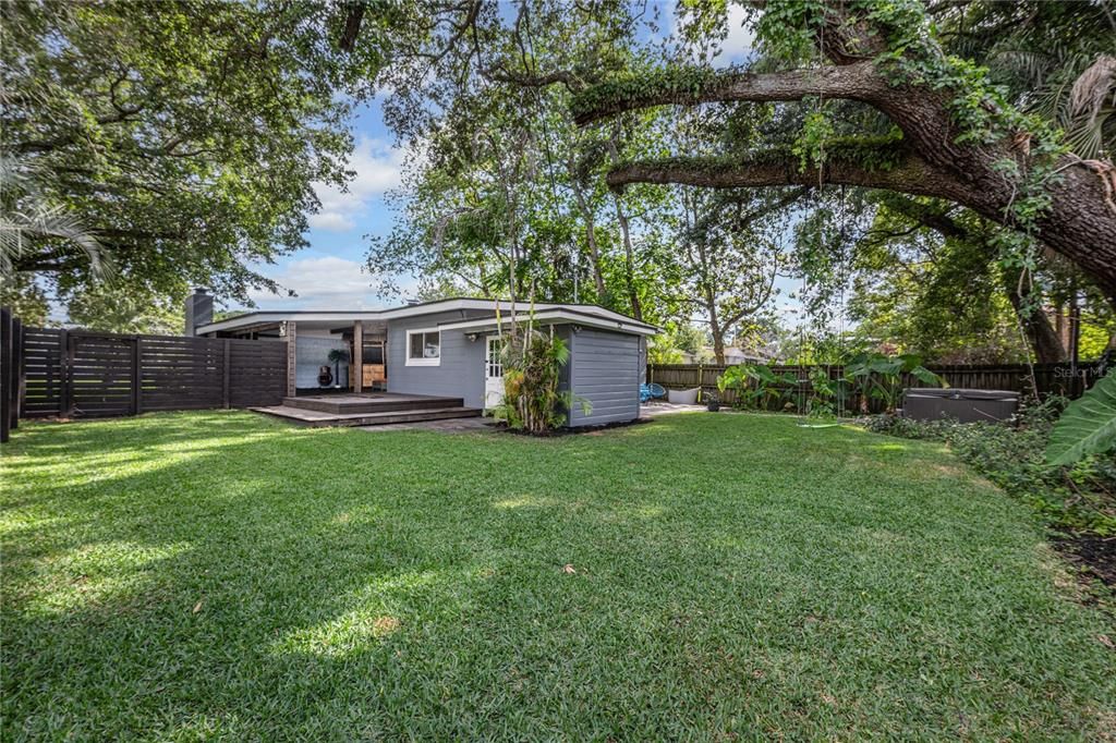 Active With Contract: $624,900 (3 beds, 2 baths, 1696 Square Feet)