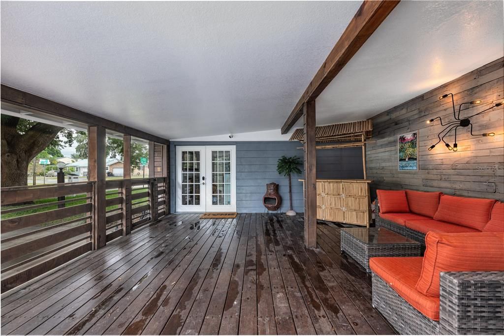 Active With Contract: $624,900 (3 beds, 2 baths, 1696 Square Feet)