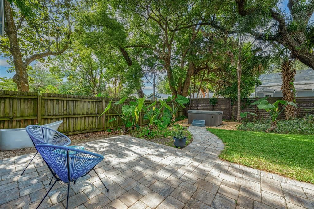 Active With Contract: $624,900 (3 beds, 2 baths, 1696 Square Feet)