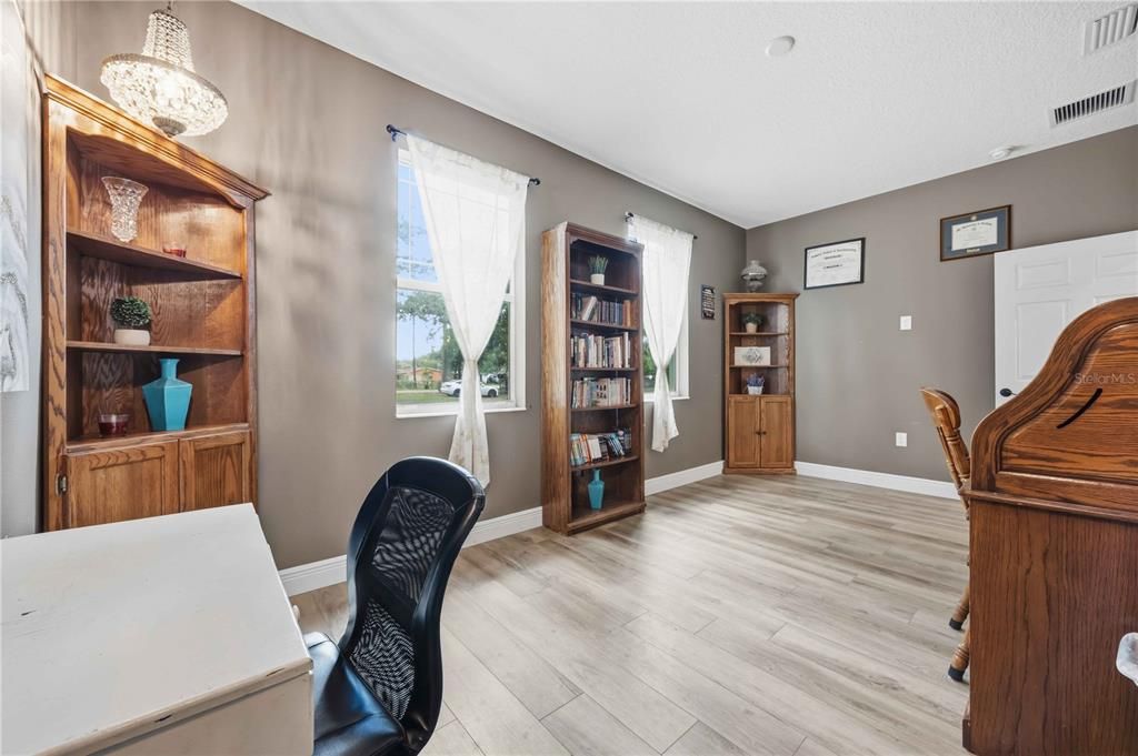 На продажу: $599,999 (3 спален, 2 ванн, 1999 Квадратных фут)