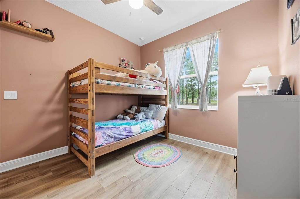 На продажу: $599,999 (3 спален, 2 ванн, 1999 Квадратных фут)