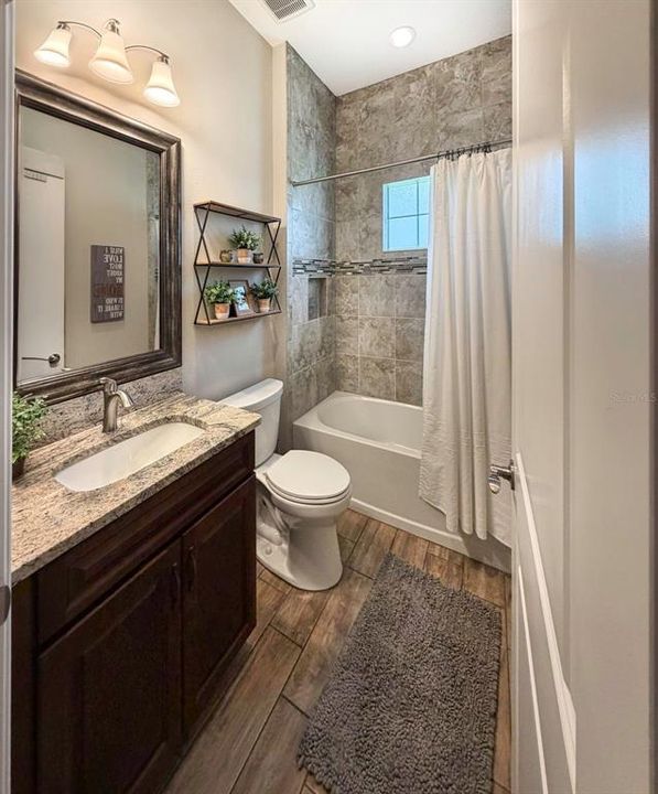 For Sale: $1,235,000 (5 beds, 4 baths, 4586 Square Feet)