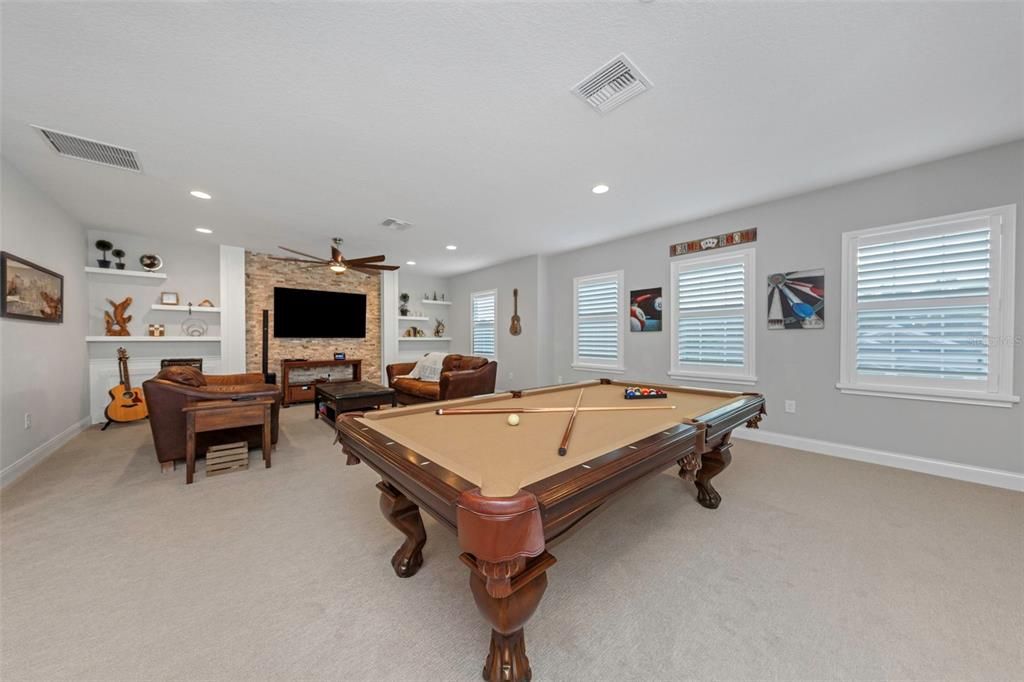 For Sale: $1,235,000 (5 beds, 4 baths, 4586 Square Feet)