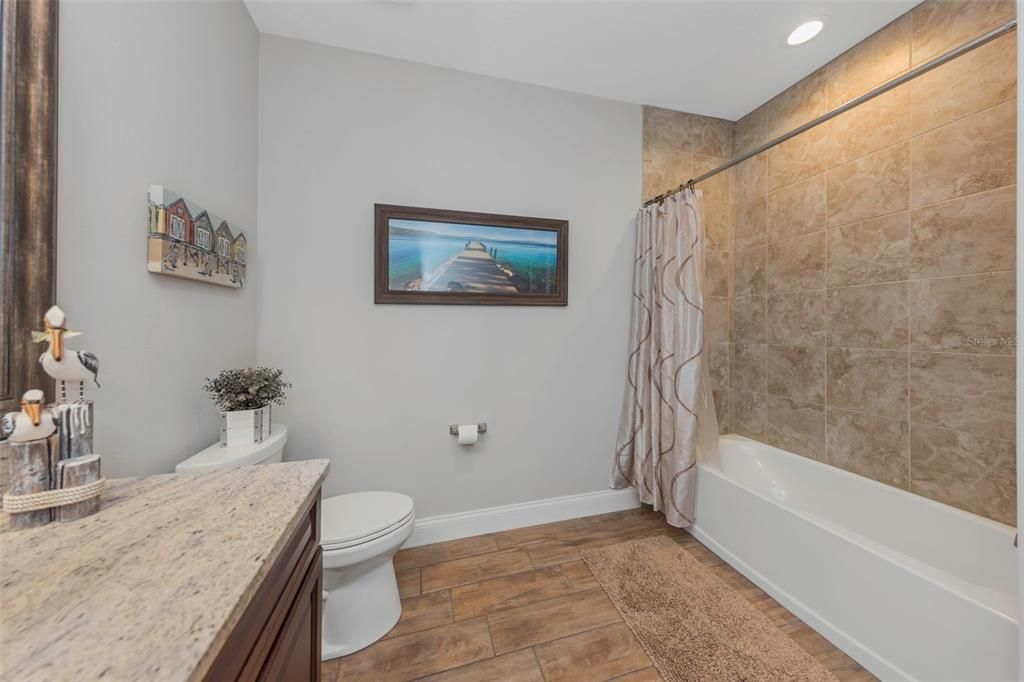 For Sale: $1,235,000 (5 beds, 4 baths, 4586 Square Feet)