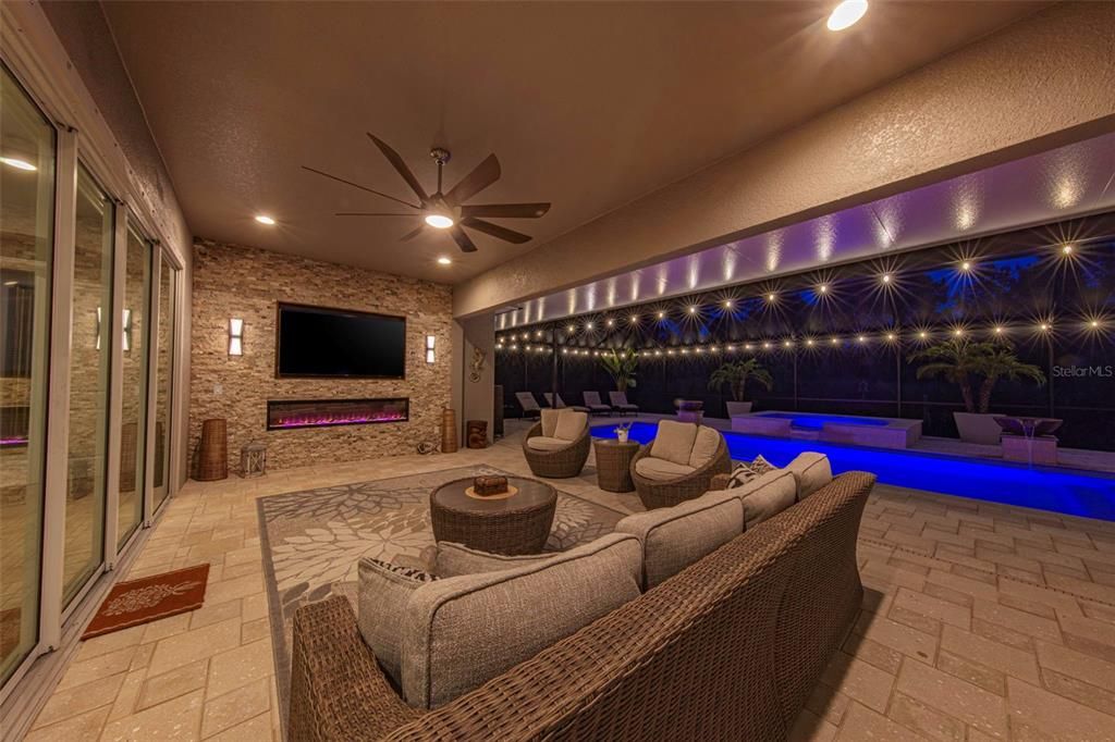 For Sale: $1,235,000 (5 beds, 4 baths, 4586 Square Feet)