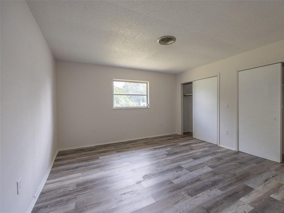 For Sale: $319,000 (3 beds, 2 baths, 1343 Square Feet)