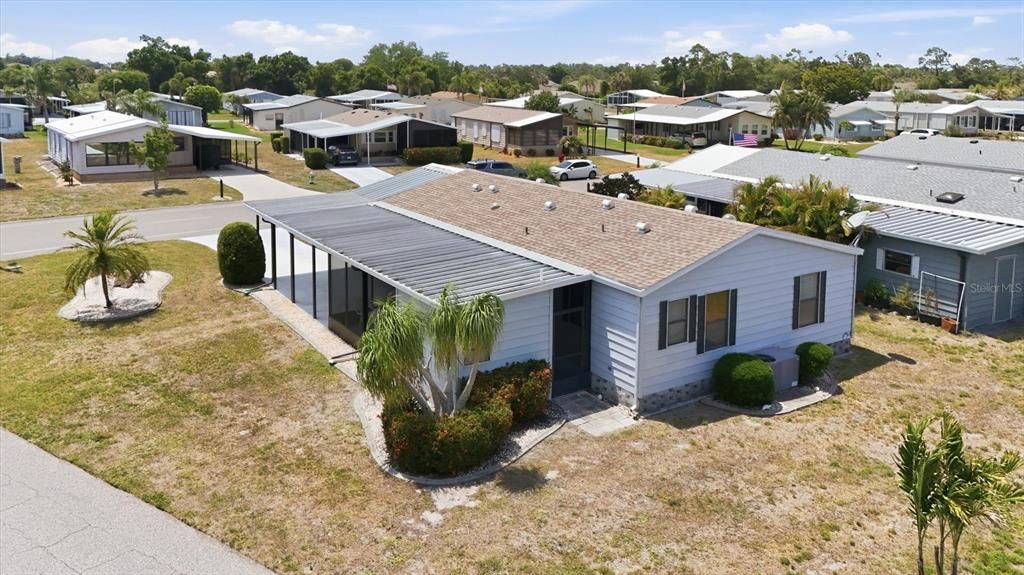 For Sale: $152,000 (2 beds, 2 baths, 1144 Square Feet)