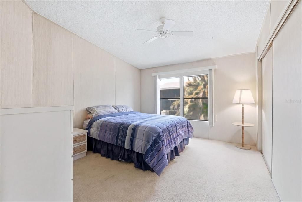 For Sale: $152,000 (2 beds, 2 baths, 1144 Square Feet)