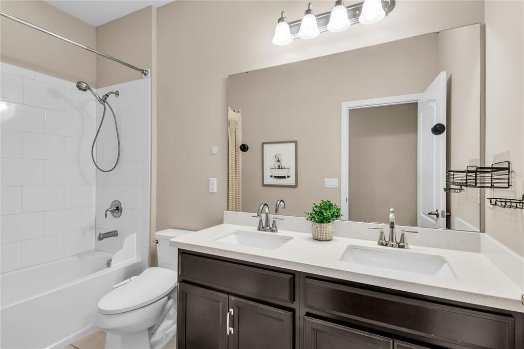 For Sale: $1,549,000 (4 beds, 3 baths, 4134 Square Feet)