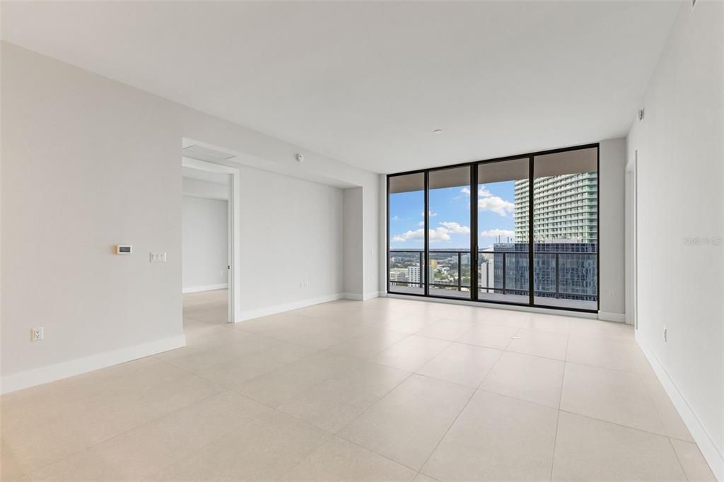For Sale: $1,059,999 (2 beds, 2 baths, 1339 Square Feet)