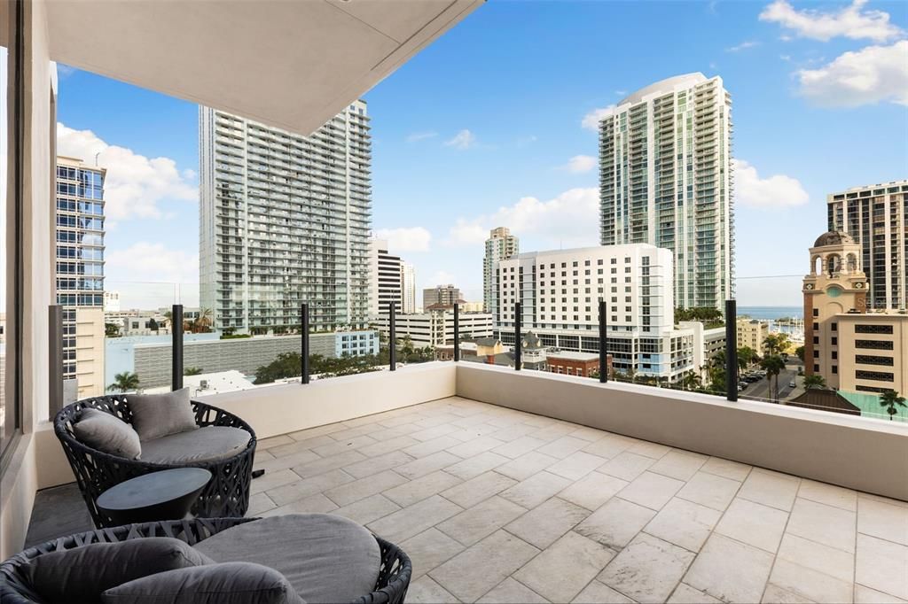 For Sale: $1,059,999 (2 beds, 2 baths, 1339 Square Feet)