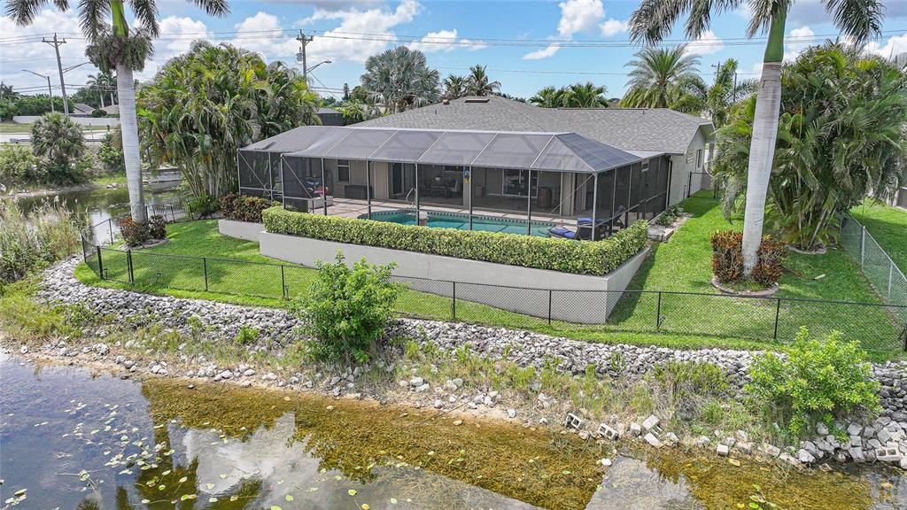 For Sale: $479,900 (3 beds, 2 baths, 1633 Square Feet)