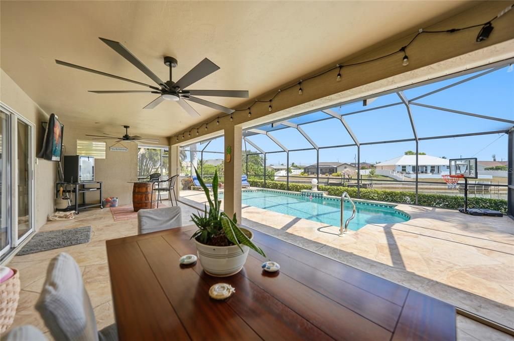 For Sale: $479,900 (3 beds, 2 baths, 1633 Square Feet)