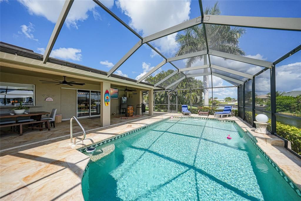 For Sale: $479,900 (3 beds, 2 baths, 1633 Square Feet)