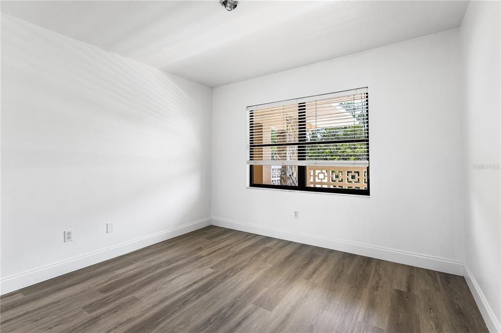 En Venta: $199,500 (2 camas, 2 baños, 1035 Pies cuadrados)