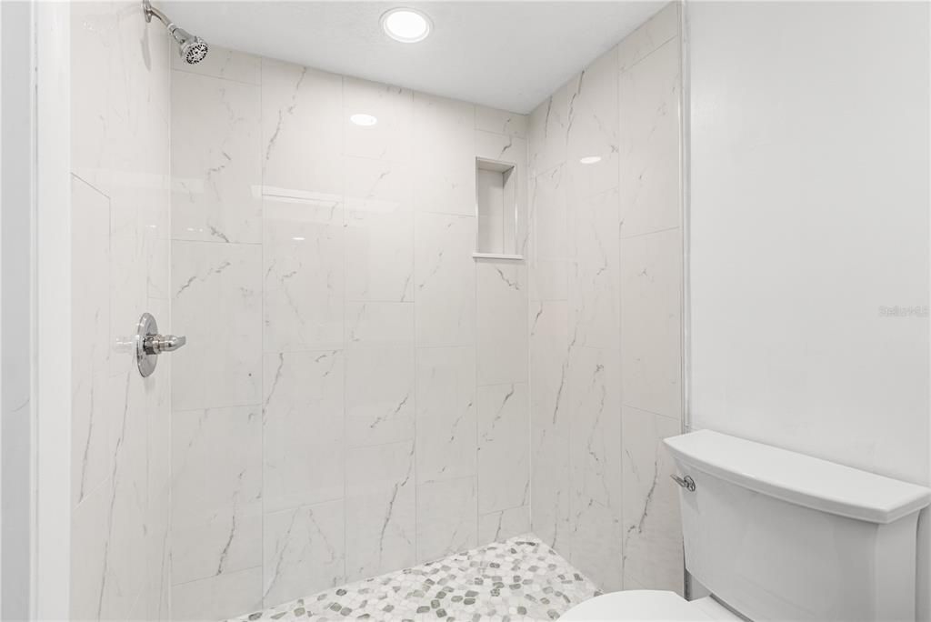 En Venta: $199,500 (2 camas, 2 baños, 1035 Pies cuadrados)