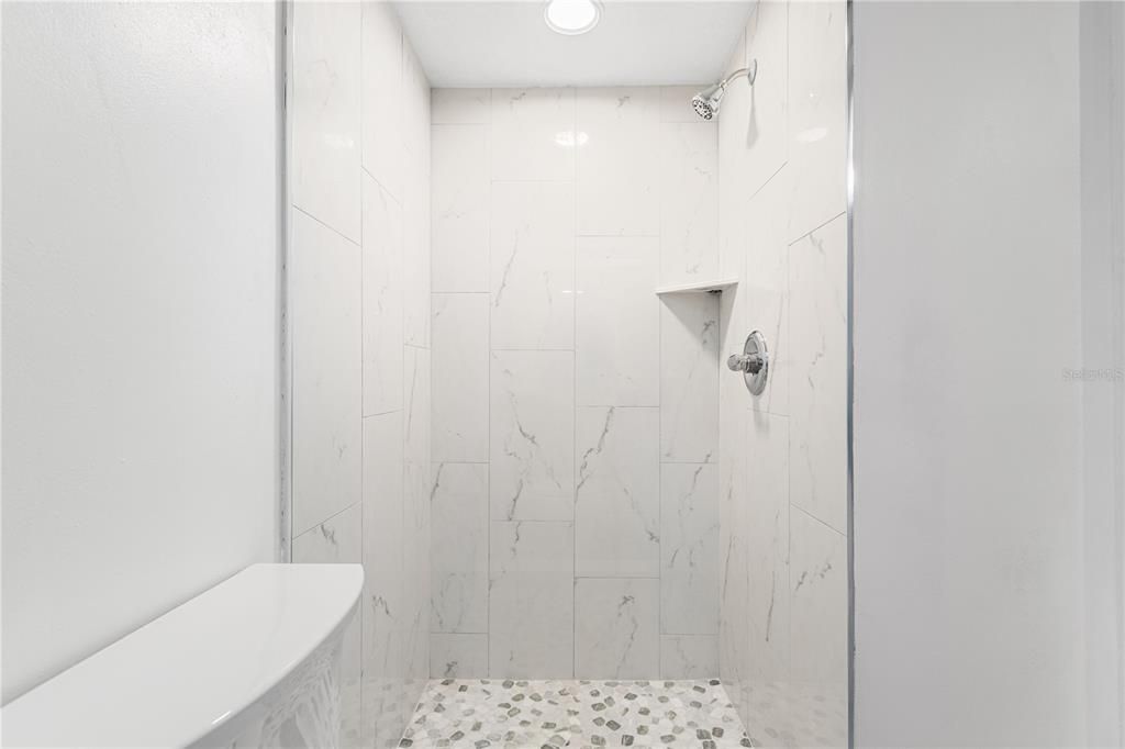 En Venta: $199,500 (2 camas, 2 baños, 1035 Pies cuadrados)