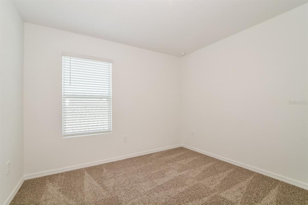 For Rent: $2,295 (5 beds, 3 baths, 2447 Square Feet)