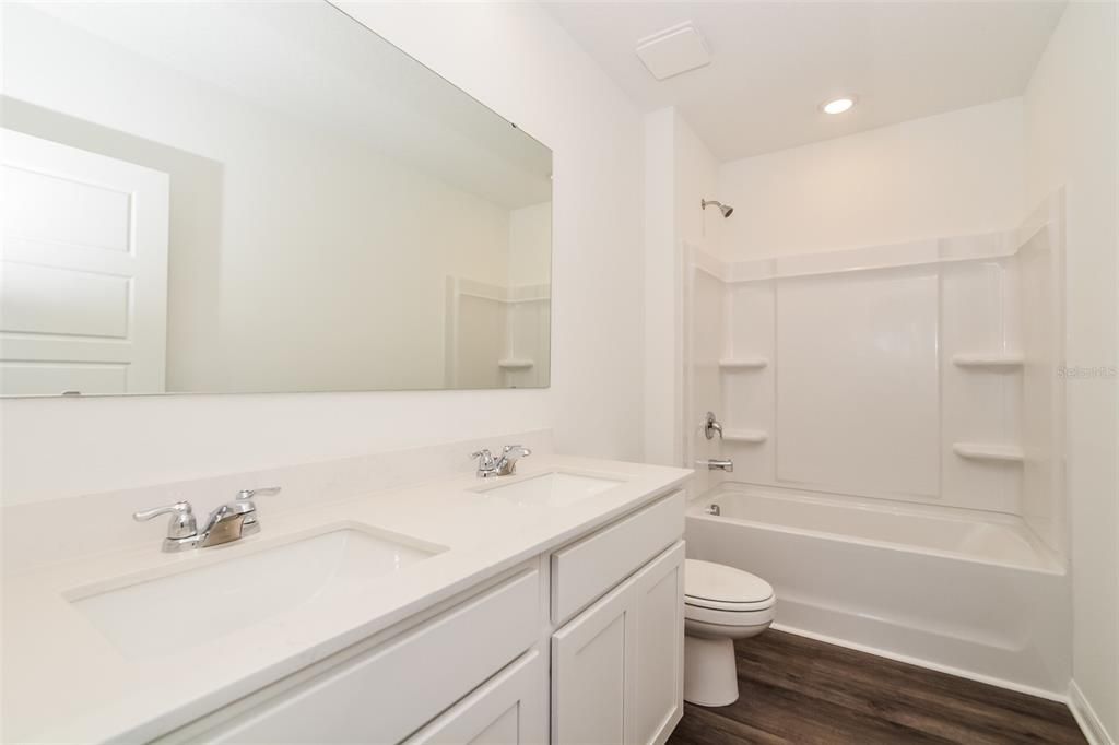 For Rent: $2,295 (5 beds, 3 baths, 2447 Square Feet)