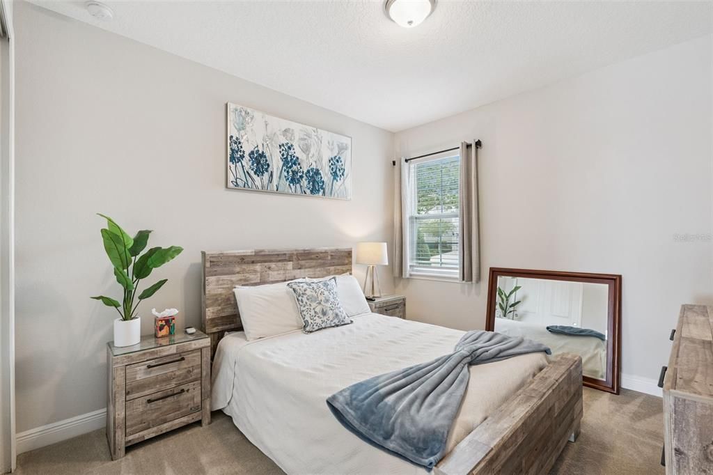 Activo con contrato: $539,000 (4 camas, 3 baños, 2363 Pies cuadrados)