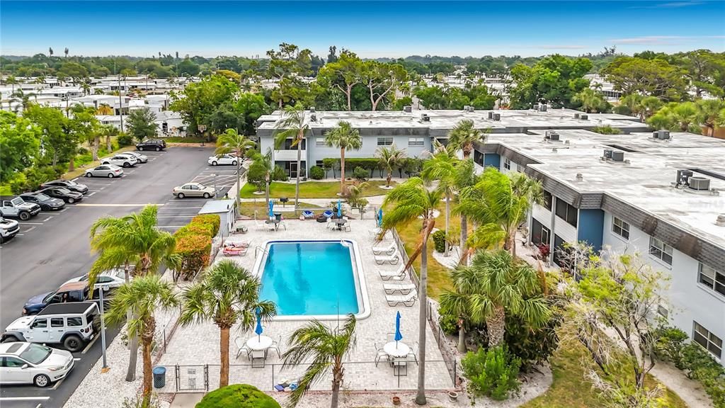 For Sale: $89,900 (1 beds, 1 baths, 728 Square Feet)