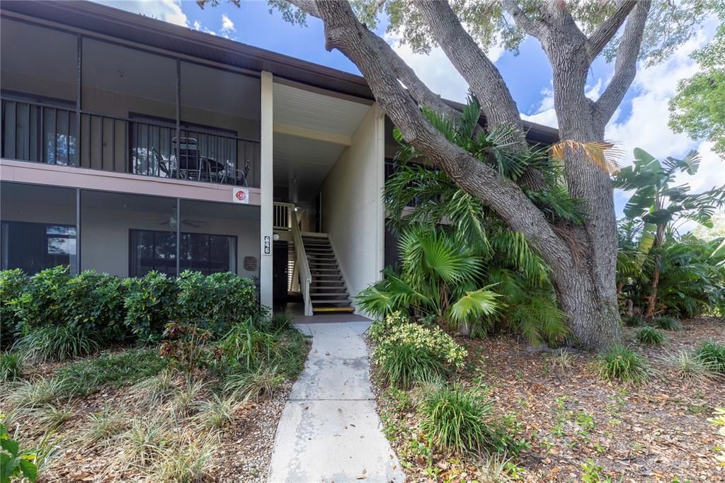 For Rent: $1,900 (2 beds, 2 baths, 1062 Square Feet)