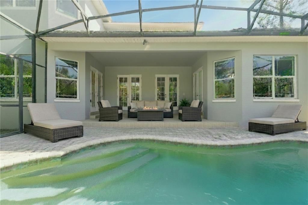 En Venta: $1,600,000 (4 camas, 3 baños, 3145 Pies cuadrados)