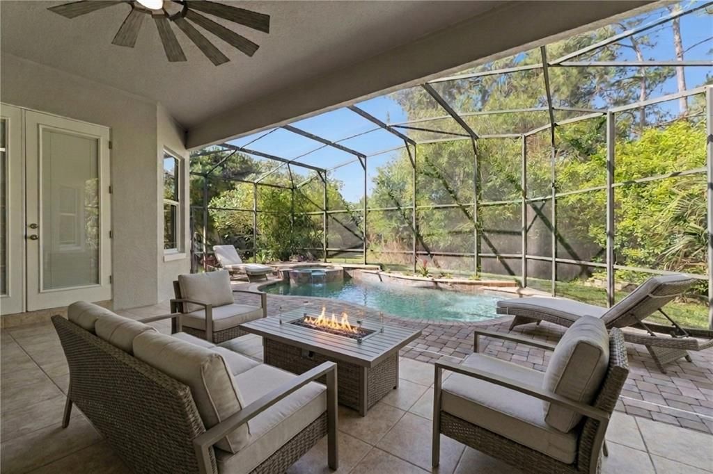 En Venta: $1,600,000 (4 camas, 3 baños, 3145 Pies cuadrados)