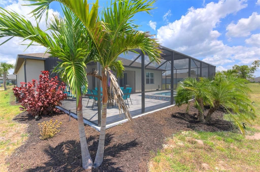 En Venta: $625,000 (3 camas, 3 baños, 2422 Pies cuadrados)