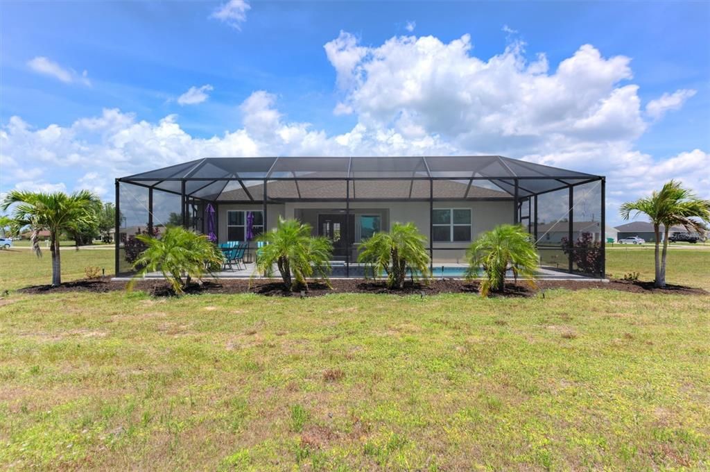 En Venta: $625,000 (3 camas, 3 baños, 2422 Pies cuadrados)