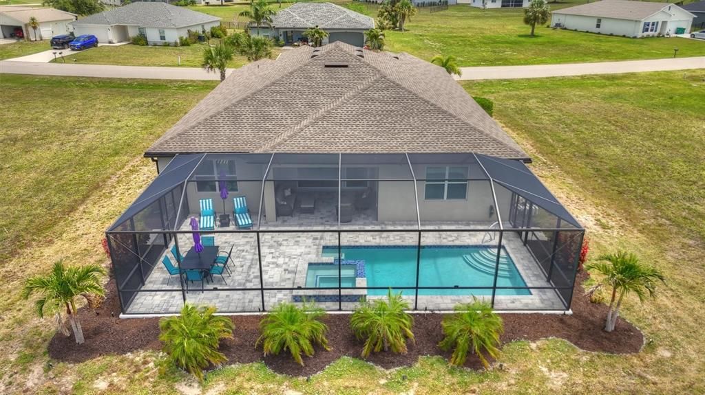 En Venta: $625,000 (3 camas, 3 baños, 2422 Pies cuadrados)