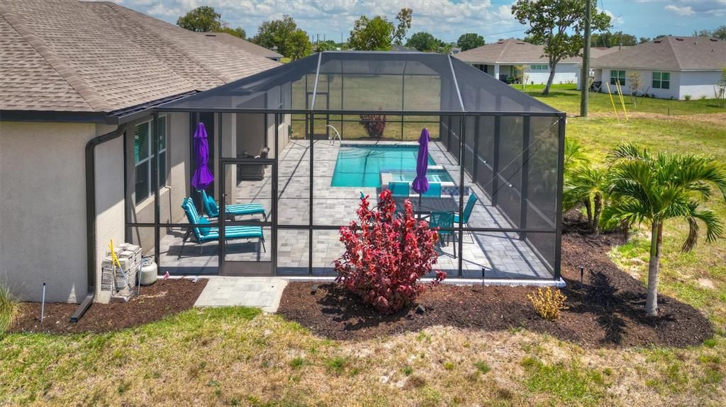 En Venta: $625,000 (3 camas, 3 baños, 2422 Pies cuadrados)
