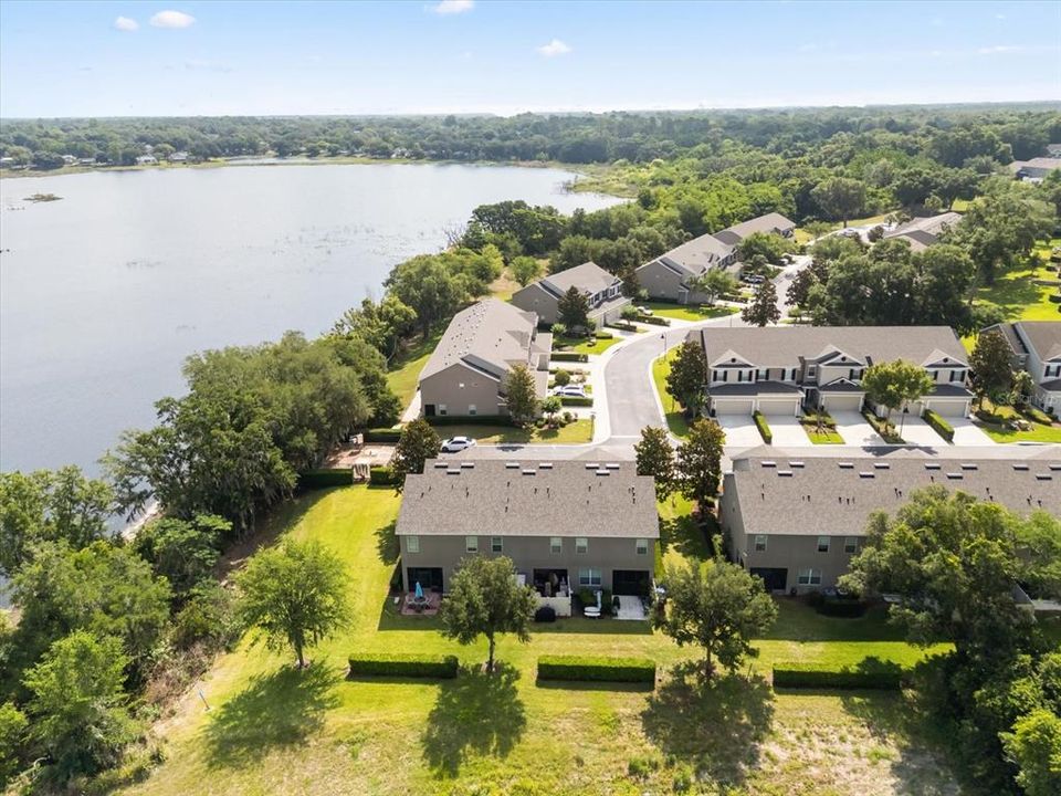 For Sale: $398,900 (4 beds, 2 baths, 1789 Square Feet)
