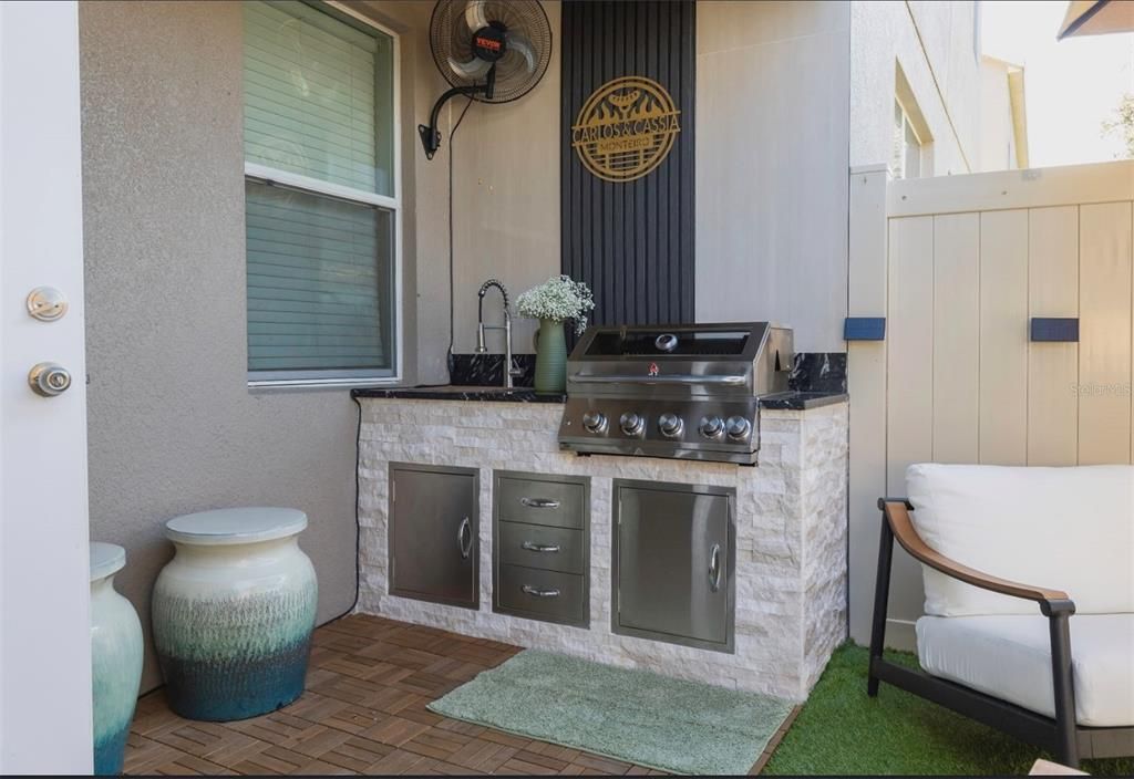 For Sale: $398,900 (4 beds, 2 baths, 1789 Square Feet)