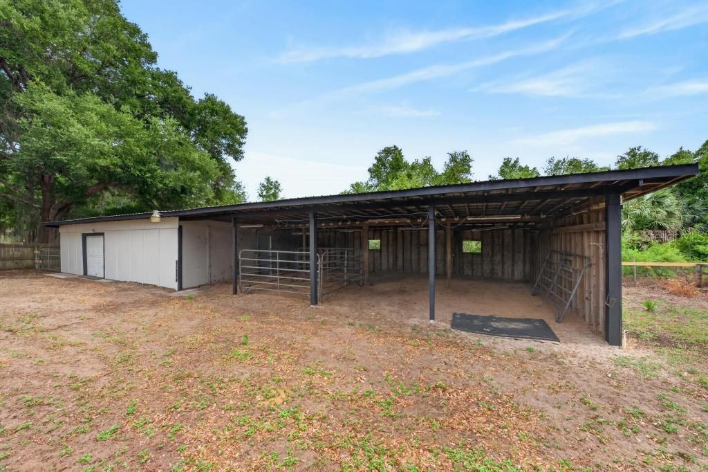 Active With Contract: $419,000 (3 beds, 2 baths, 1800 Square Feet)