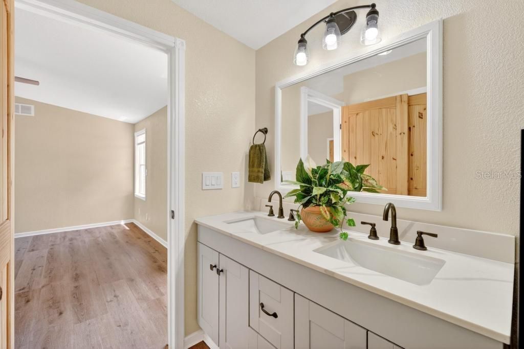 Active With Contract: $419,000 (3 beds, 2 baths, 1800 Square Feet)