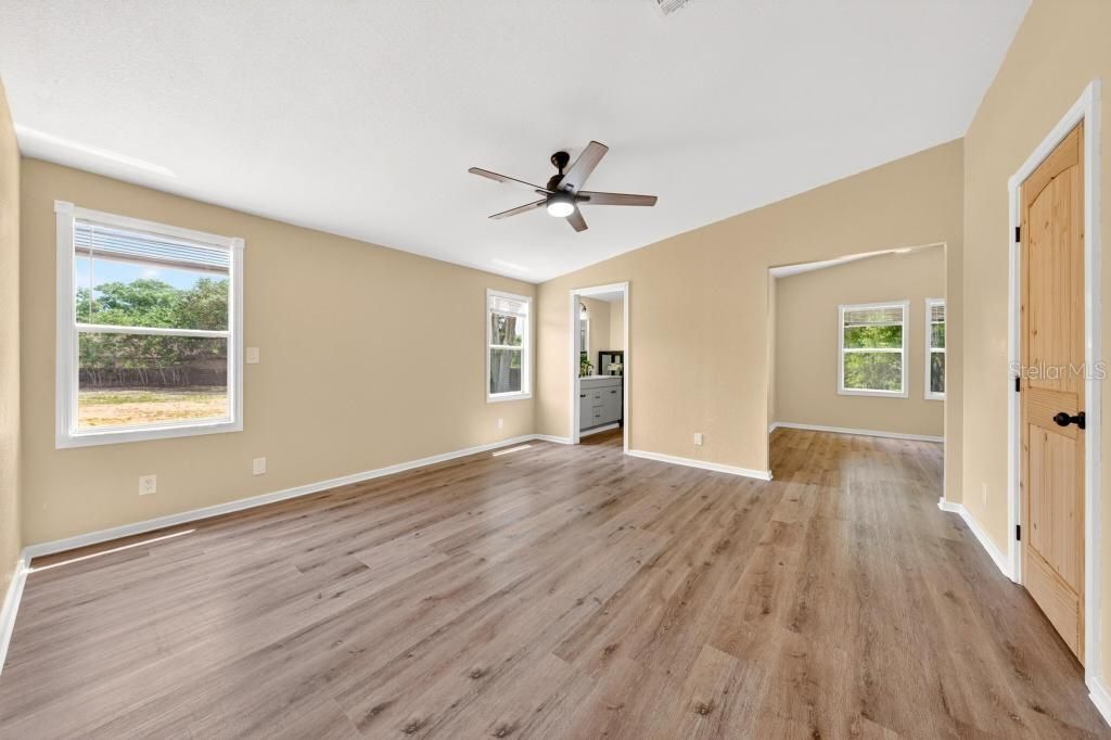 Active With Contract: $419,000 (3 beds, 2 baths, 1800 Square Feet)