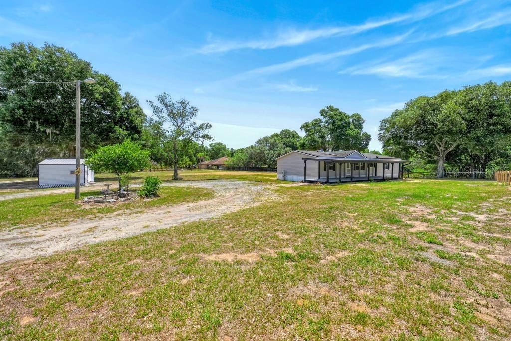Active With Contract: $419,000 (3 beds, 2 baths, 1800 Square Feet)