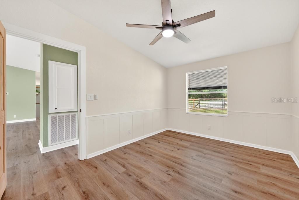 Active With Contract: $419,000 (3 beds, 2 baths, 1800 Square Feet)