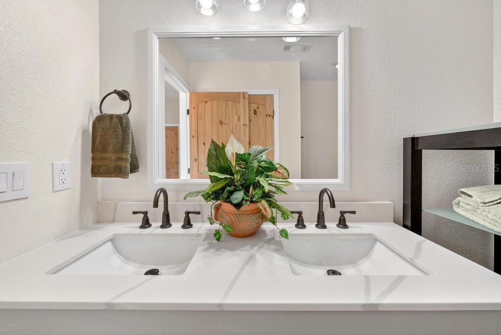 Active With Contract: $419,000 (3 beds, 2 baths, 1800 Square Feet)
